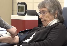 Cedar Rapids woman turns 100, continues donating blood