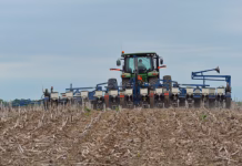 Iowa farmers may begin soybean planting as early as this weekend