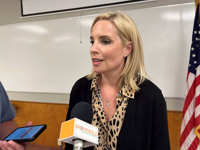 US-Congresswoman-Ashley-Hinson-Interviewing-With-Brownfield-Ag-News