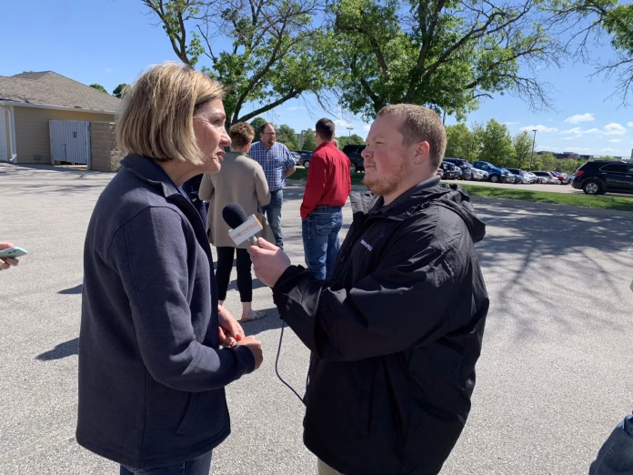Kim-Reynolds-Interview-with-Brent-Barnett