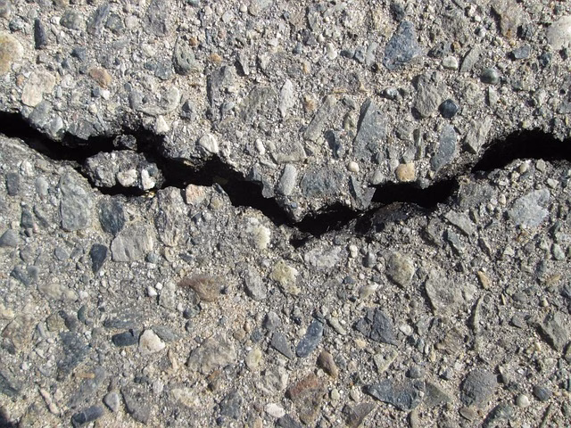asphalt-315756_640