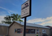 Animal Health Center of Oskaloosa Celebrates 20 Years of Caring for Pets and Livestock