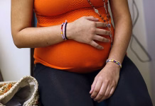 Rural women who got C-sections more likely to be prescribed opioids at home, study finds