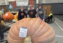Record set at Anamosa Pumpkinfest at nearly 2,500 pounds