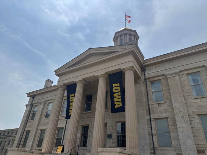University-of-Iowa-old-capitol-1536x1152