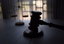 Judge dismisses YouTuber’s defamation lawsuit against Iowa photographer
