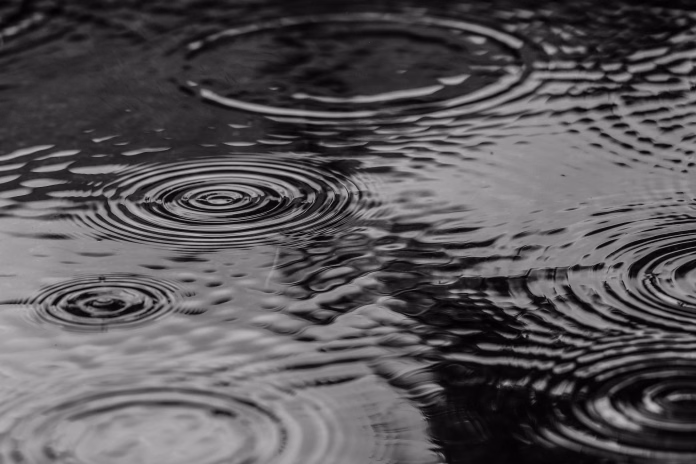 photorama-puddle-2584378_1920
